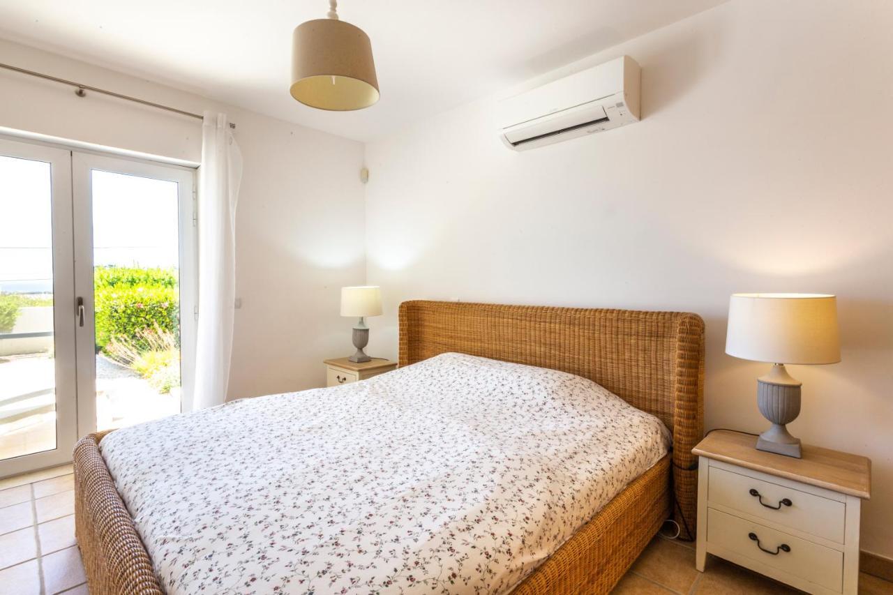Cozy & Luxurious Getaway - 3 Decks Oceanview & Pool - Sao Jose Apartment ลากอส ภายนอก รูปภาพ